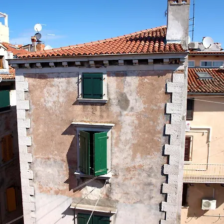 Attico Studio San Benedetto With Seaview Rovinj